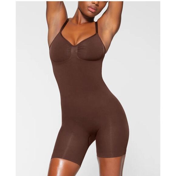 New without Tags Skims Seamless Sculpt MID THIGH BODYSUIT SZ 2X/3X in Cocoa - Picture 1 of 6
